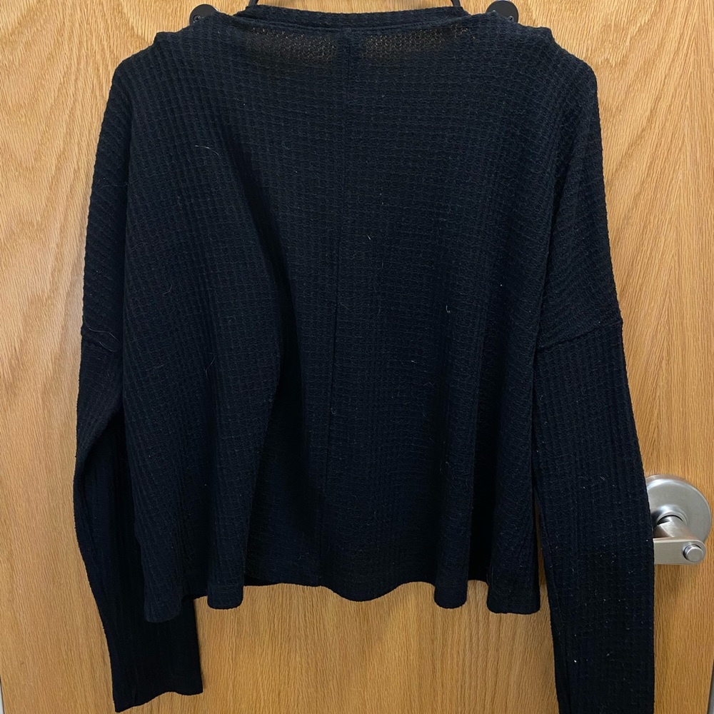 Womens Black Knit sweater, size M. - Picture 2 of 2
